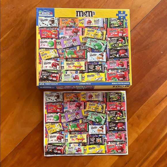 White Mountain M&M's Candy Puzzle 1000 Pieces hard to find - Picture 5 of 6